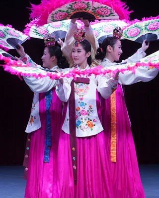Du lịch giao lưu biểu diễn nghệ thuật Hàn Quốc