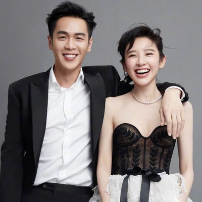 trương nhược quân và đường nghệ hân cười