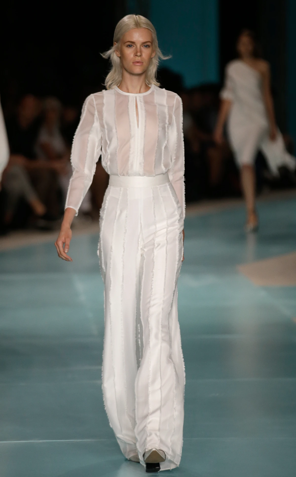 Tuần lễ Thời trang ELLE Thailand Xuân Hè 2016