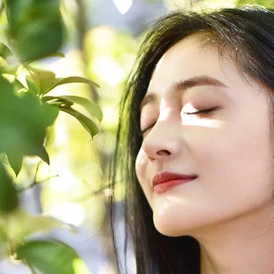 Trị sẹo thâm bằng chế độ ăn uống lành mạnh là phương pháp làm đẹp da hữu hiệu. Ảnh: Sohu.