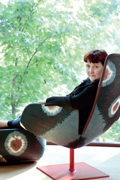 Sự sáng tạo của Patrizia Moroso đến từ khả năng nhận thức và tầm nhìn của cô trước thế giới văn hóa, con người. Và điều đó với cô cũng đơn giản như việc ngồi cạnh cửa sổ và nhìn ra khu rừng.