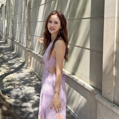 cô gái Hàn Quốc thanh mảnh