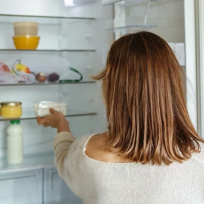 cách dọn dẹp và sắp xếp tủ lạnh