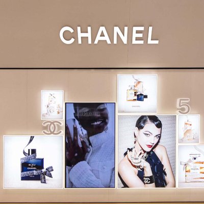 Chanel khai trương cửa hàng.