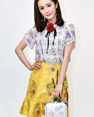 duong mich ra mat tui xach elle vn