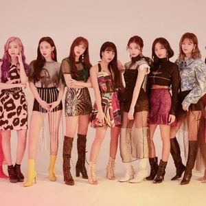 Thời trang trong MV trở lại của TWICE: 
