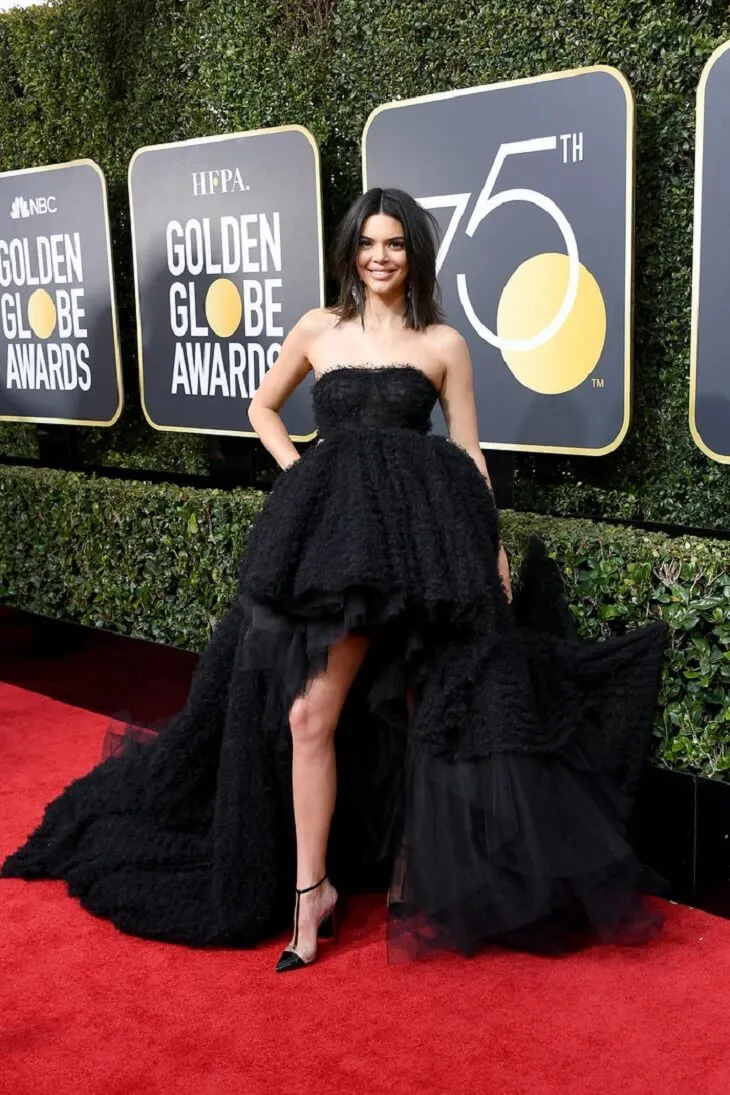 Elle vietnam sắc đen tràn ngập thảm đỏ Qủa cầu Vàng 2018 (25)