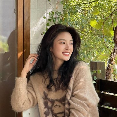Từ Nhược Hàm toả sáng với mái tóc bóng khoẻ, làn da rạng rỡ, tươi tắn.