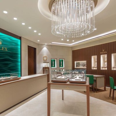 tái khai trương cửa hàng Rolex Tràng Tiền Plaza