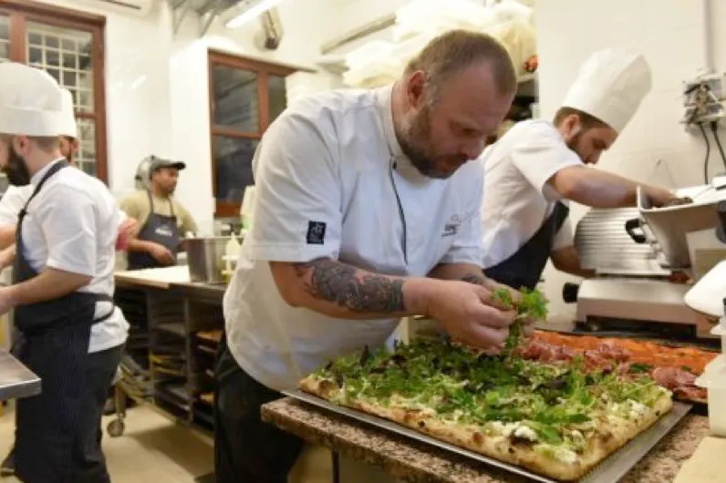 Pizza bán theo cân