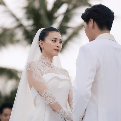 bóc giá trang sức cưới của Ngô Thanh Vân