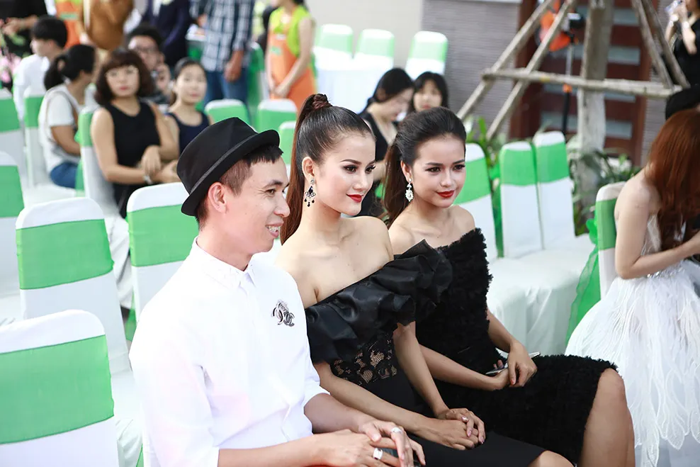 khách mời