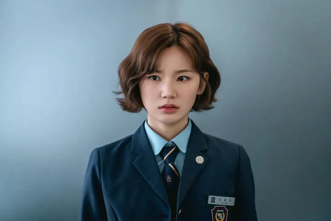Lee Eun Saem vào vai Kim Hye In.