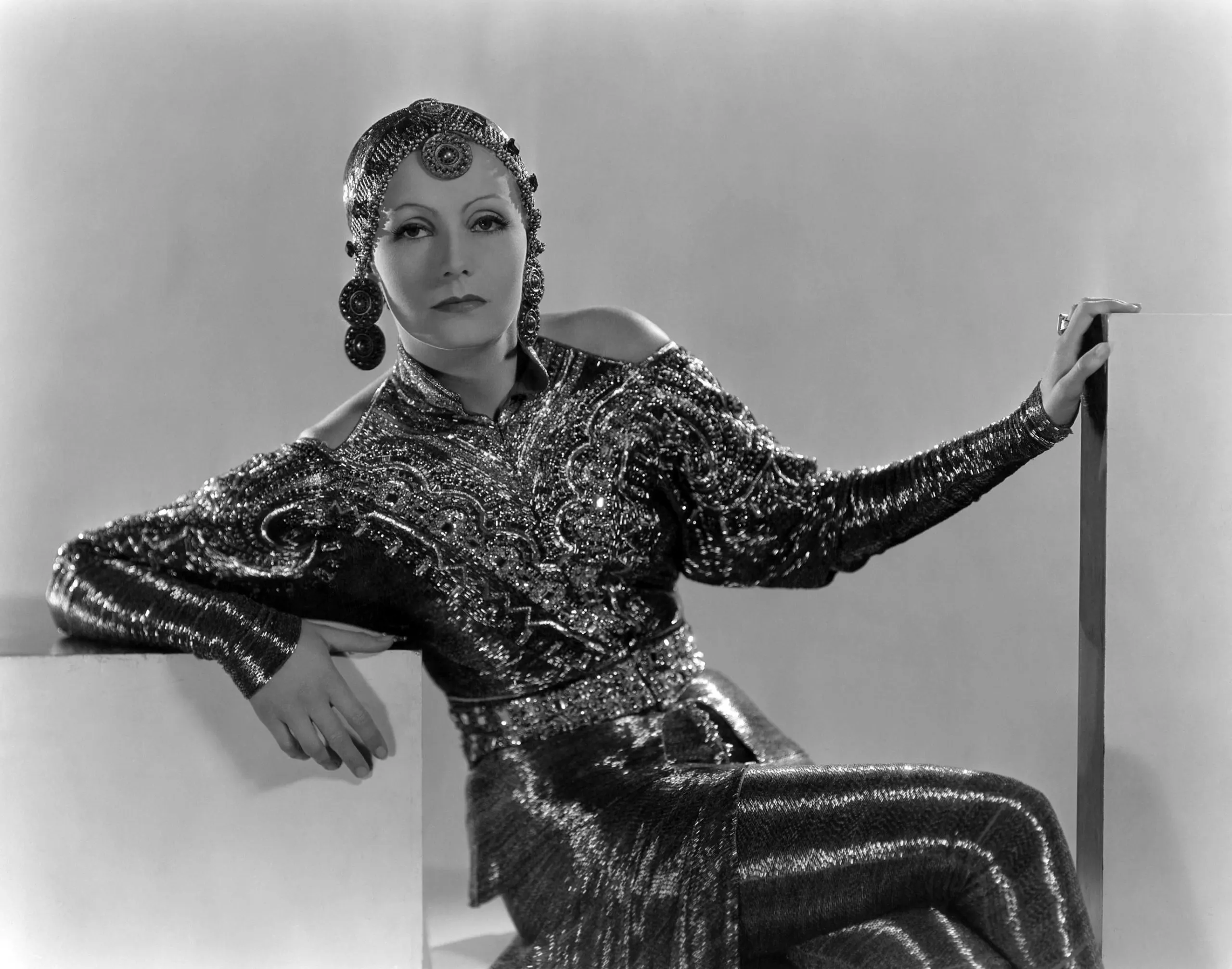 Nữ diễn viên Greta Garbo 