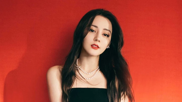 Địch Lệ Nhiệt Ba bí quyết dưỡng da
