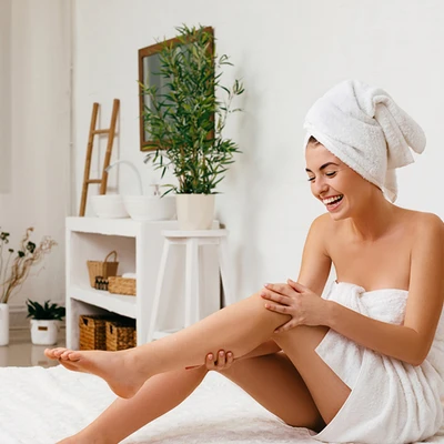 Top 4 sản phẩm cải thiện tình trạng viêm nang lông "Strawberry Legs"