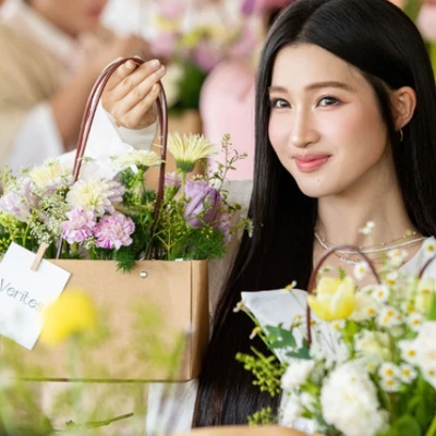 Sự kiện của Verites ngập trong sắc hoa.