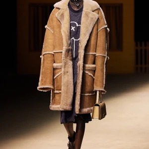 Coach Thu-Đông 2022 look 5
