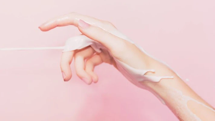 Gợi ý 5 loại kem dưỡng da tay giúp bảo vệ đôi tay của bạn vào mùa đông