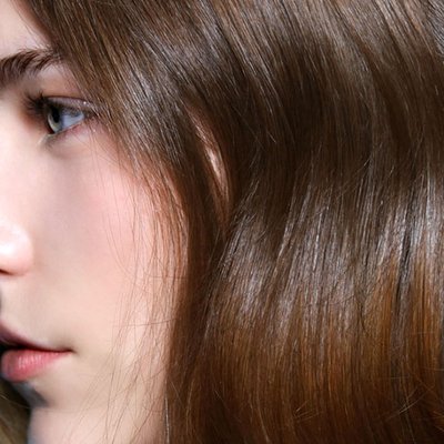 dầu gội đầu giúp mái tóc khỏe mạnh