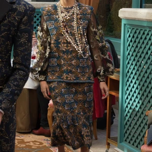 bst thoi trang chanel prefall 2017