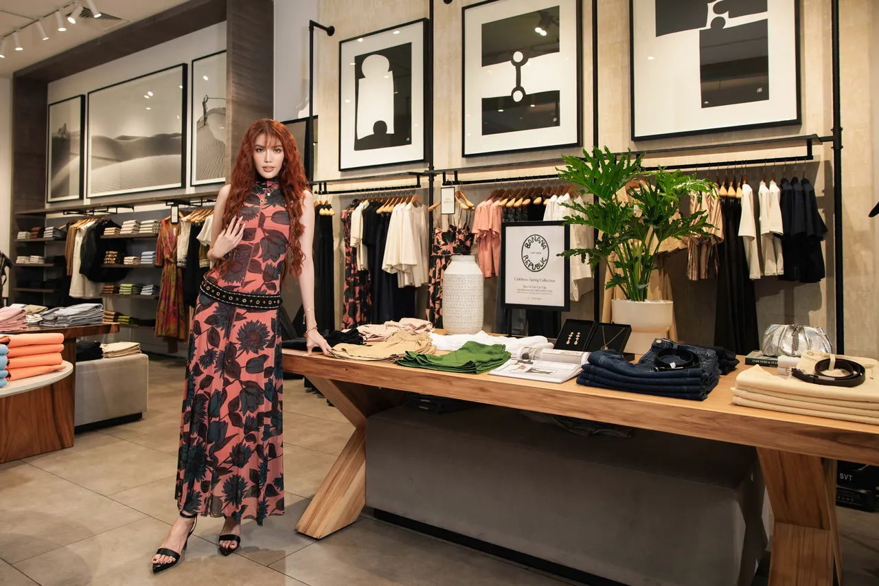 Siêu mẫu Lan Khuê