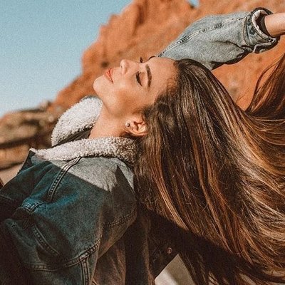 Top sản phẩm xịt dưỡng tóc tốt nhất mà phái đẹp nên dùng thử ít nhất một lần trong đời