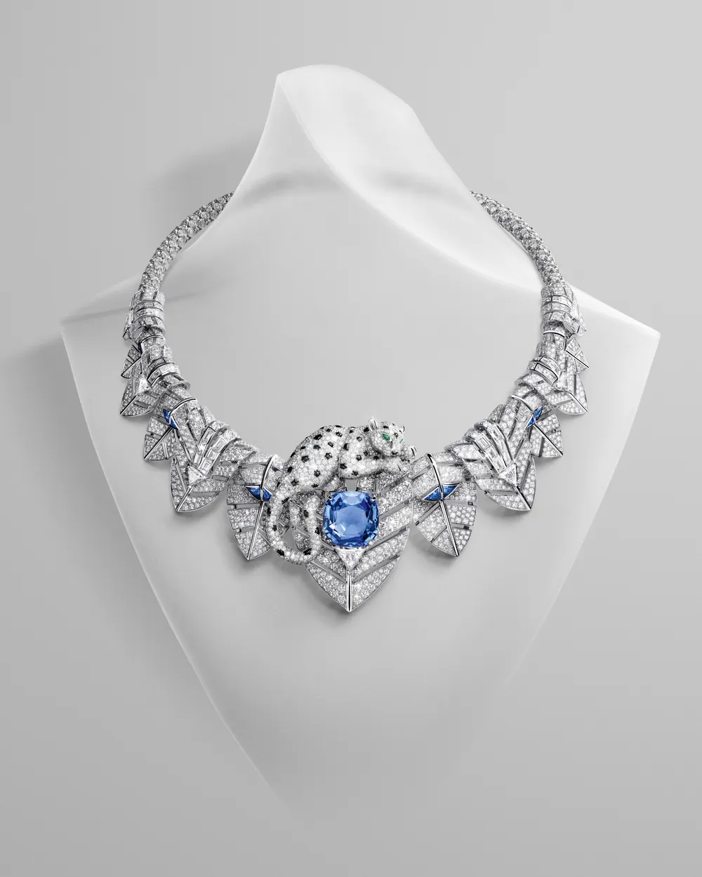 Vòng cổ Panthère Canopée cartier