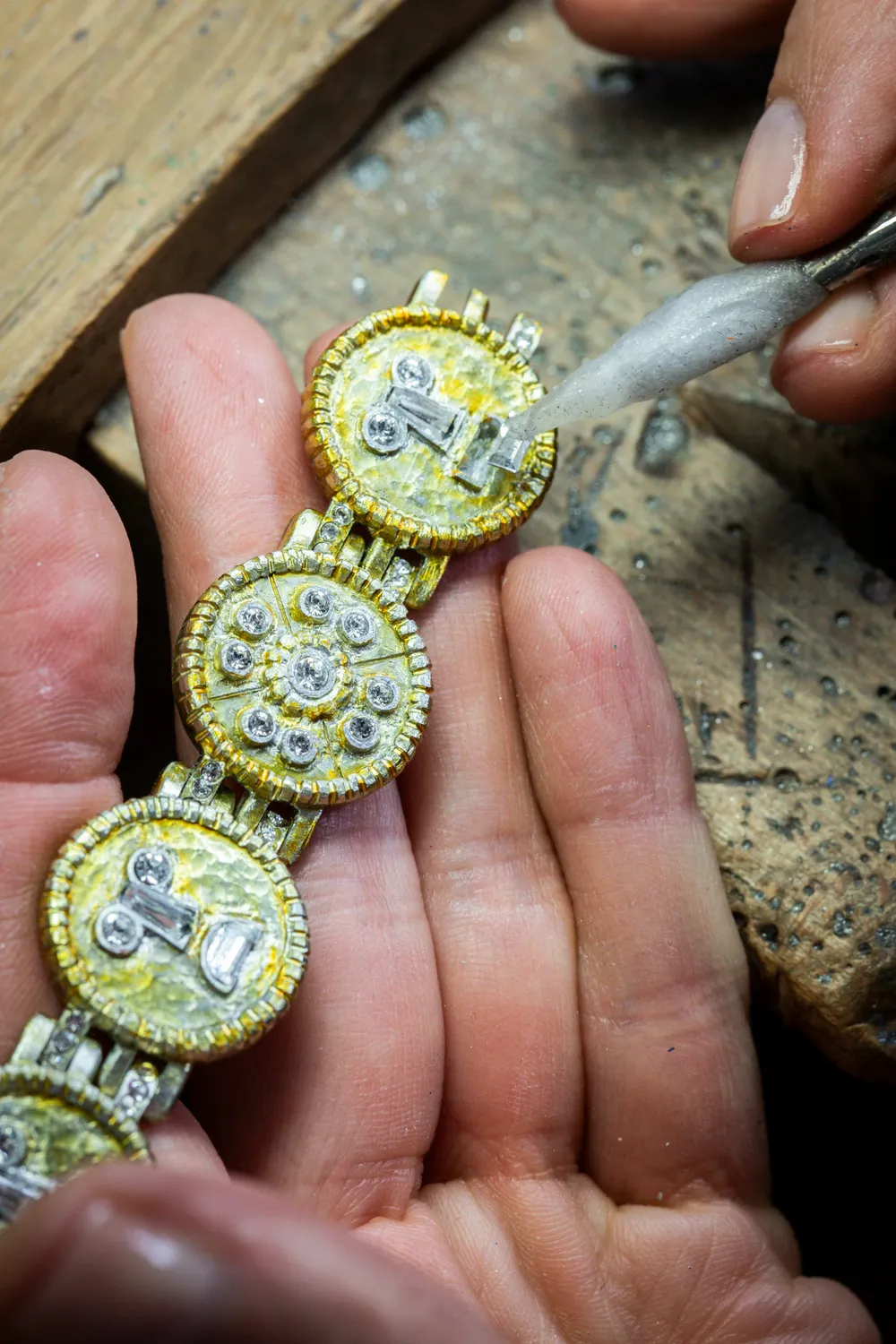 thủ công trang sức Van Cleef & Arpels