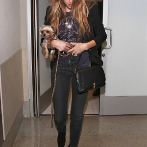 Vo chong Johnny Depp quay clip xin loi tai toa an Uc – ellevn - 03