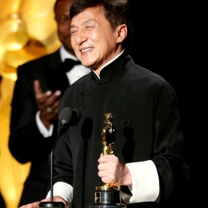 Thành Long đã đoạt Giải thưởng Oscar sau hơn 50 năm cống hiến ELLE VN