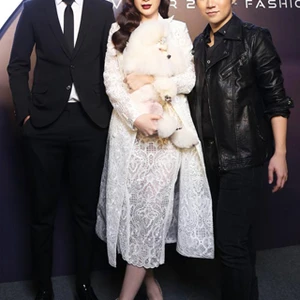 Dàn sao Việt nô nức đi xem show thời trang của Chung Thanh Phong