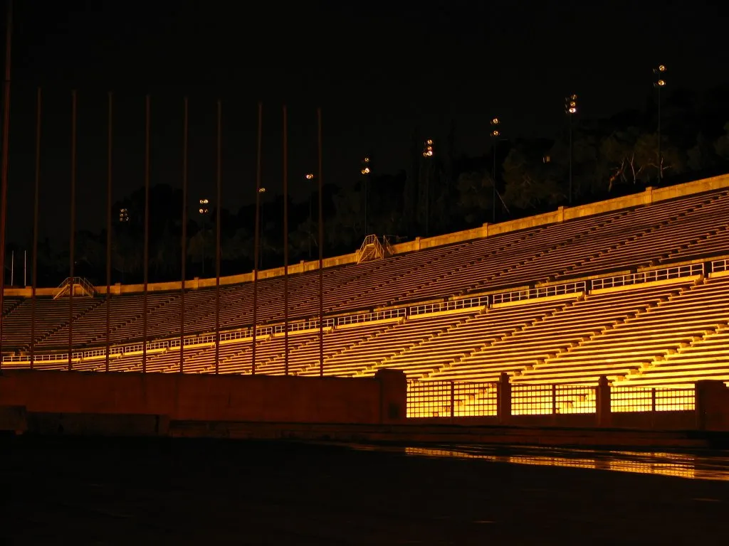 Athens về đêm, một góc nhìn rất khác - 01