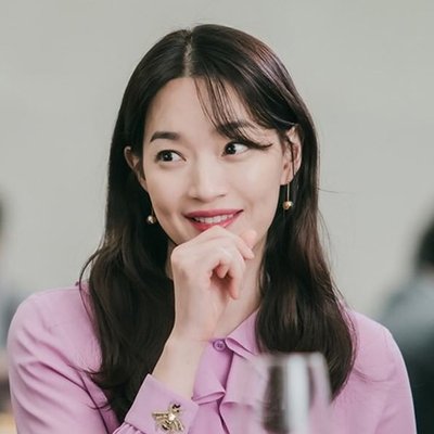 Shin Min Ah trẻ trung, xinh xắn trong Hometown Cha-Cha-Cha