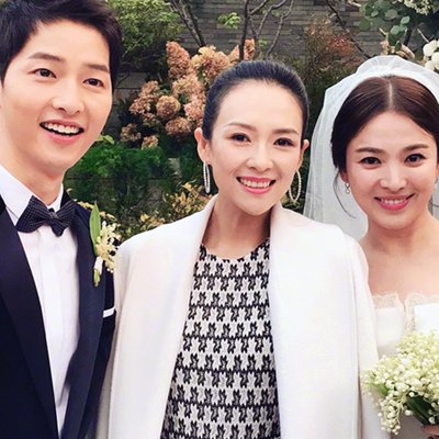 Chiếc váy cưới của Song Hye Kyo đặc biệt như thế nào?