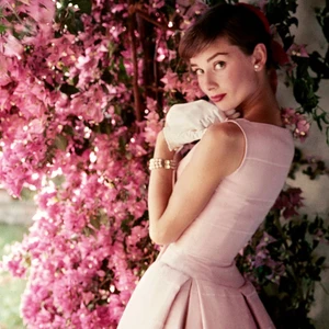Từ khóa phong cách thời trang của Audrey Hepburn