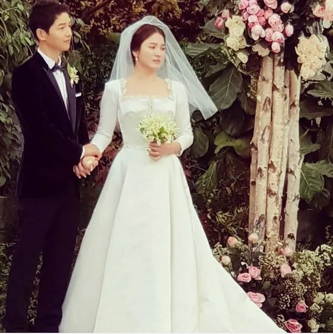Song Joong Ki - elle 76