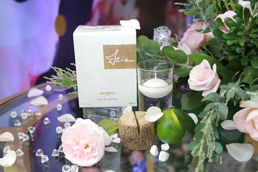 Izia-Eau De Perfume - elle man 2