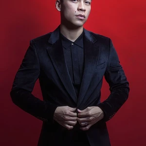 Nhà thiết kế Adrian Anh Tuấn