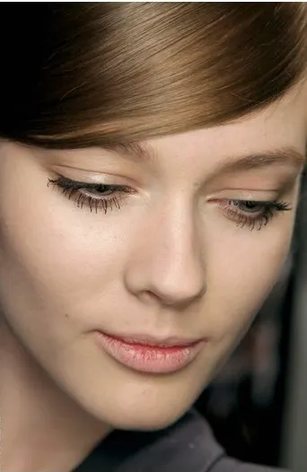 Những bí quyết làm đẹp thay đổi cuộc sống - Đơn giản với mi giả