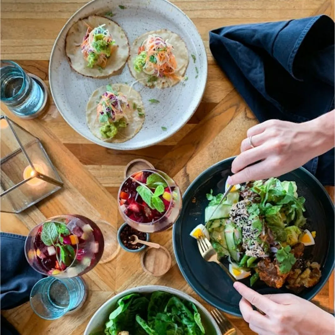 chế độ ăn uống giảm khô xơ tóc