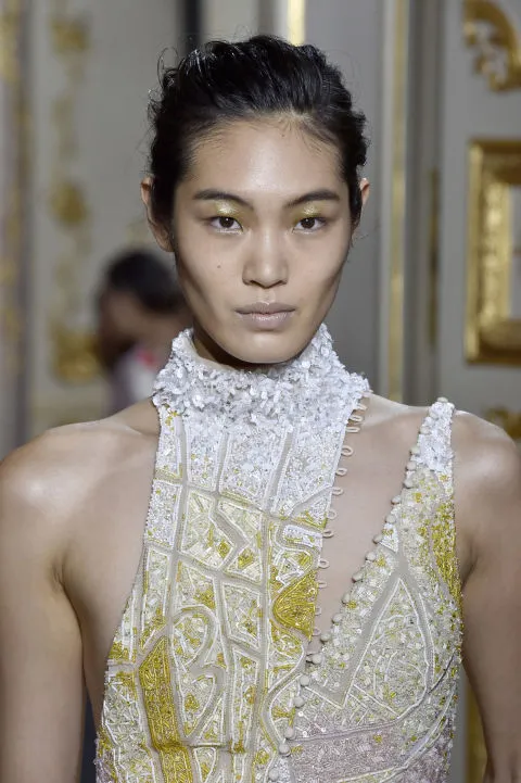 Cách trang điểm từ show J. Mendel