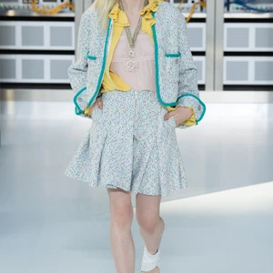 Kho dữ liệu số khổng lồ tại Chanal Xuân-Hè 2017