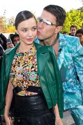 Vitalii Sediuk kẻ sàm sỡ Gigi Hadid và Kim Kardashian