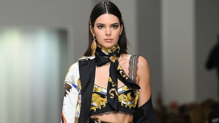 Kendall Jenner giữ kỷ lục người mẫu có thu nhập cao nhất thế giới năm 2018