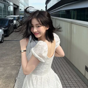 Karina (aespa) khoe vẻ đẹp tự nhiên trong ảnh mới trên Instagram.