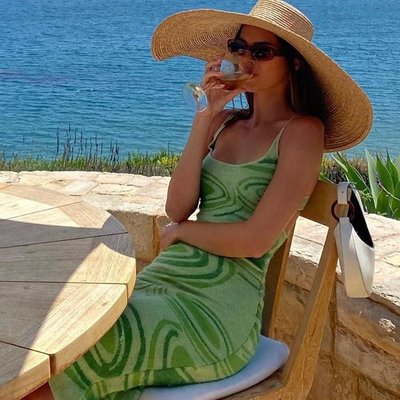 Kendall Jenner đầm hoạ tiết