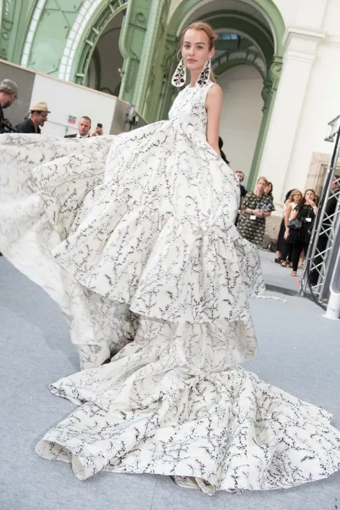 muoi-diem-noi-bat-tuan-le-couture-valli