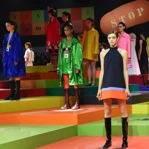 Sân khấu Dior SS22