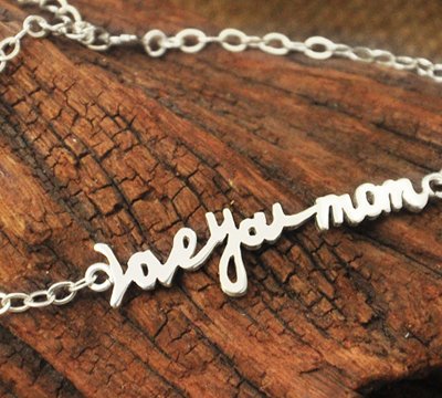 20 gợi ý quà tặng mẹ ý nghĩa nhân ngày Mother's day
